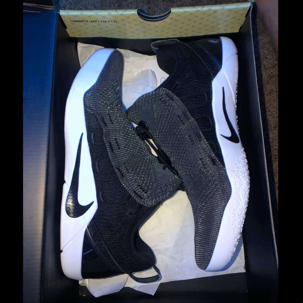 Size US 10.5 mens Kobe A.D NXT Black shoes